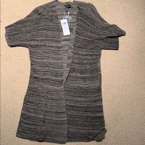 Knit short sleeve vest